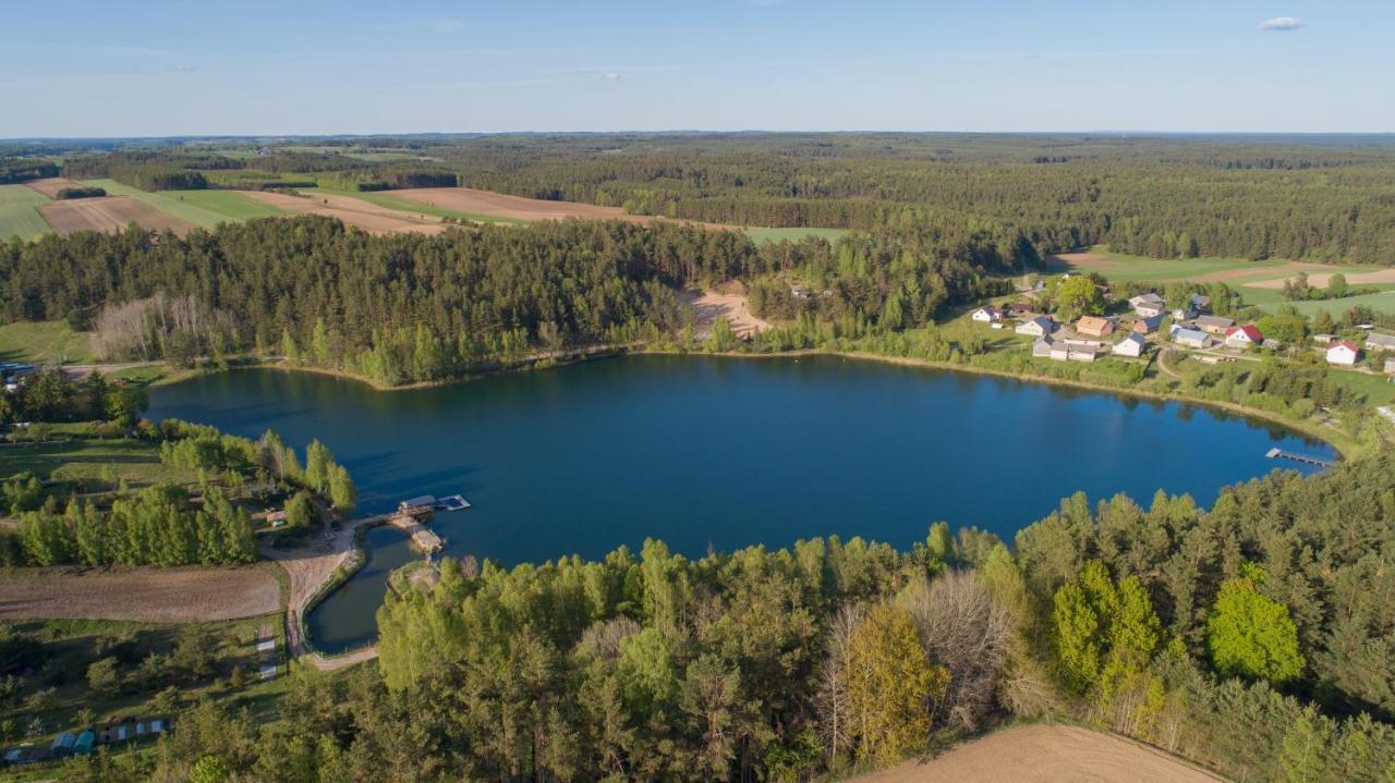 Gospodarstwo Agroturystyczne Nad Jeziorem Wsrod Lasow Lipnica  Exterior foto